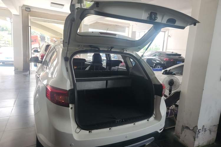 Used Land X5 2015 1.5T Manual Innovation Edition Trunk