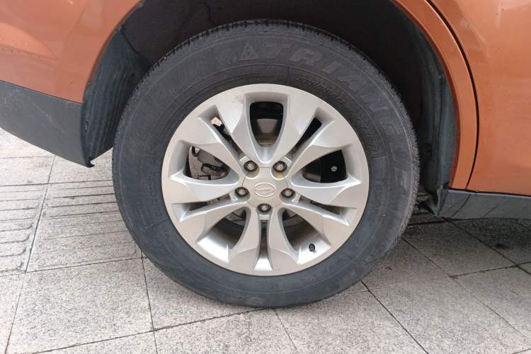 Used Land X5 2015 1.5T CVT Enjoyment Edition Right Rear Wheel Hub