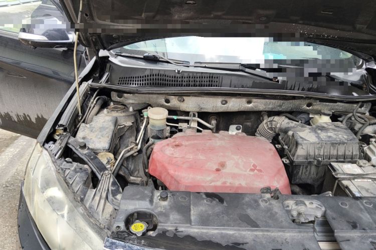 Used Land X5 2016 Plus 1.5T CVT Leading Edition Engine Bay Right