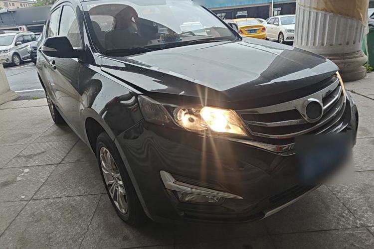 Used Land X5 2016 Plus 1.5T CVT Enjoyment Edition Front Right 45 Deg