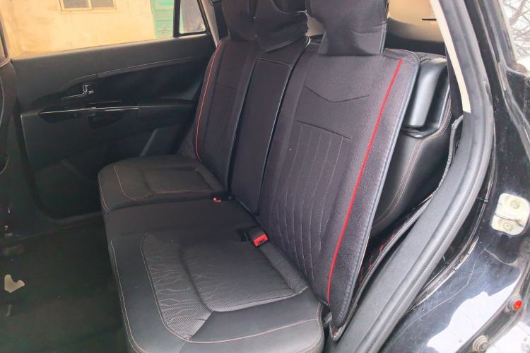 Used Land X5 2016 Plus 1.5T Manual Adventure Edition Left Rear Seat