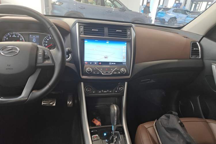 Used Land X5 2016 Plus 1.5T CVT Leading Edition Audio And AC Panel