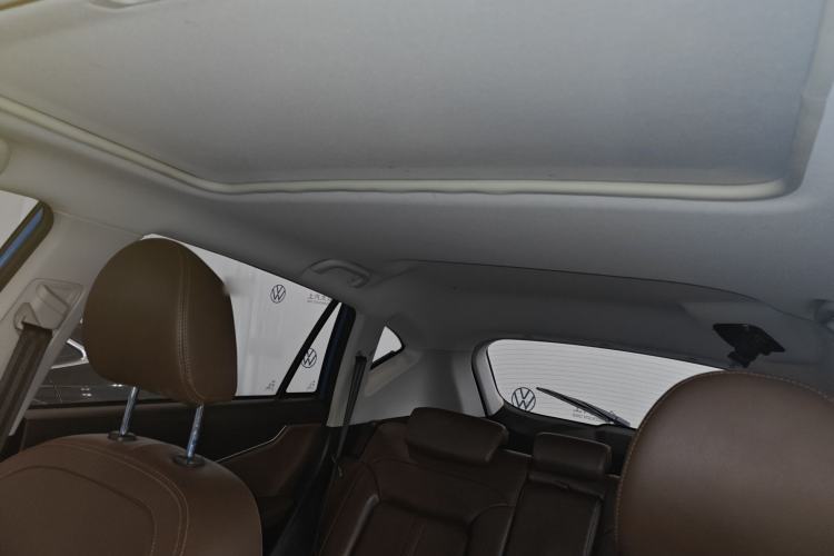Used Land X5 2016 Plus 1.5T CVT Leading Edition Headliner