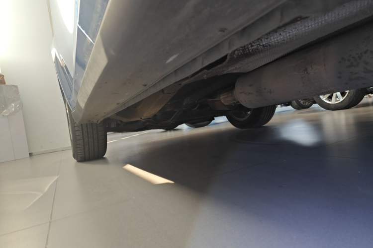 Used Land X5 2016 Plus 1.5T CVT Leading Edition Left Side Sill