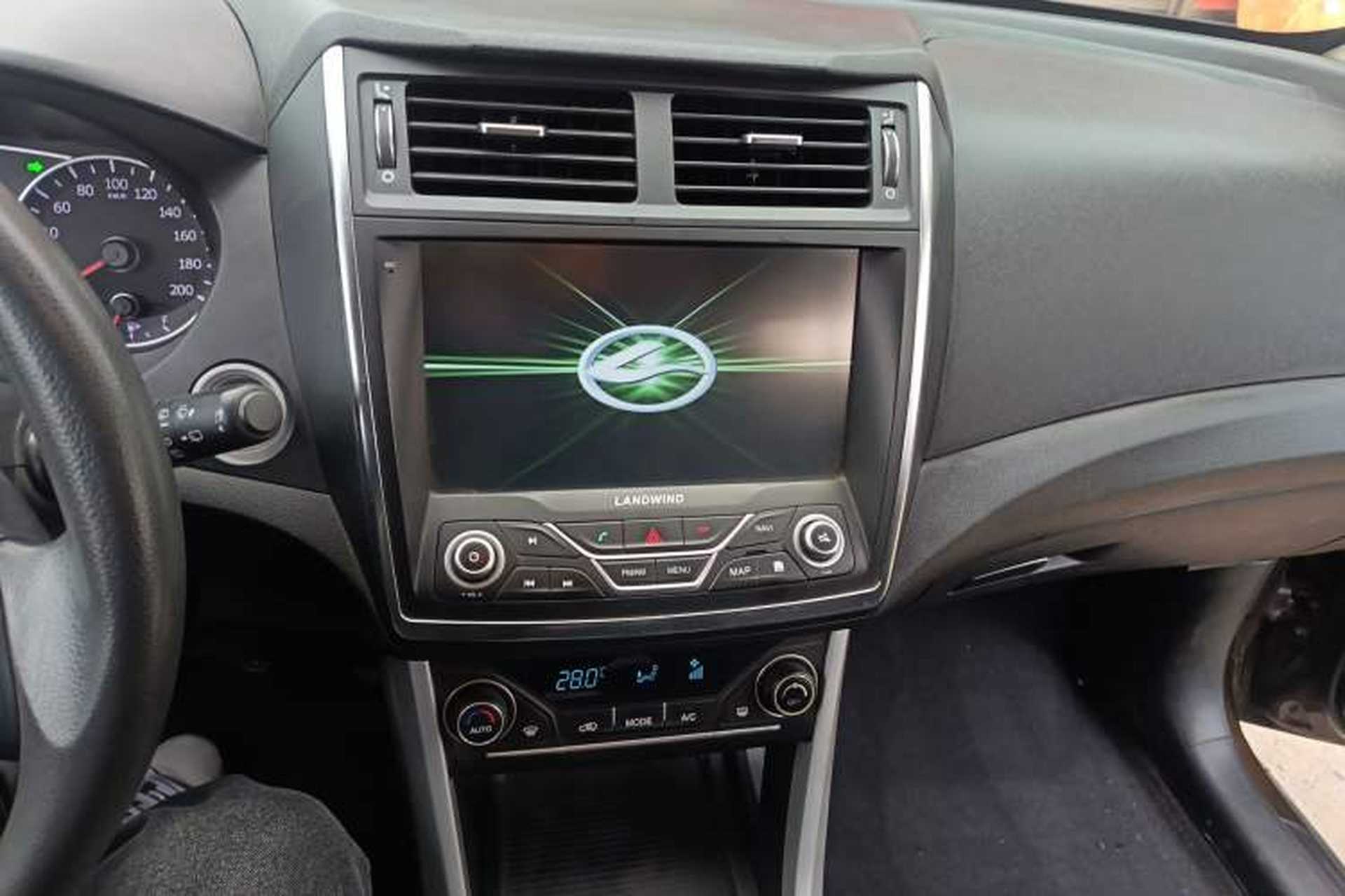 Used Land X5 2016 Plus 1.5T Manual Enjoyment Edition Audio And AC Panel