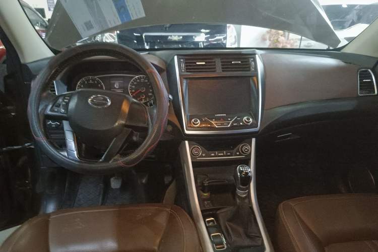 Used Land X5 2016 Plus 1.5T Manual Innovation Edition Center Console