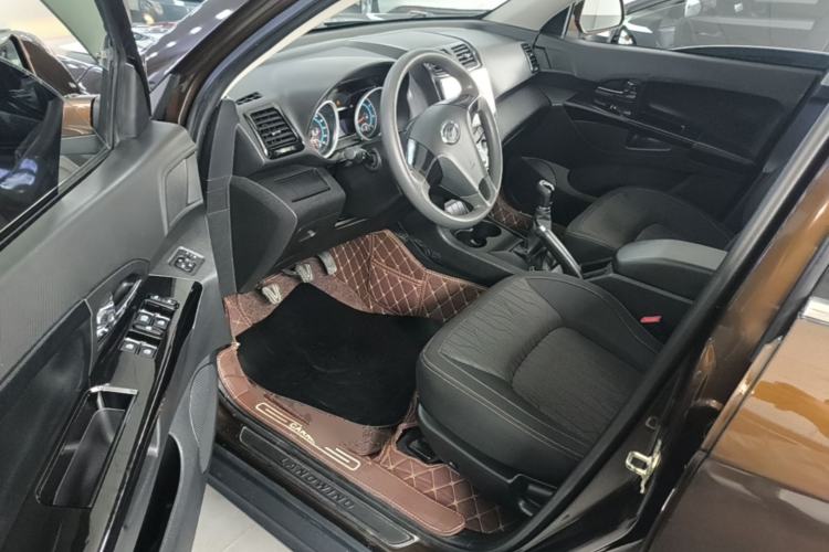 Used Land X5 2016 Plus 1.5T Manual Adventure Edition Driver Seat