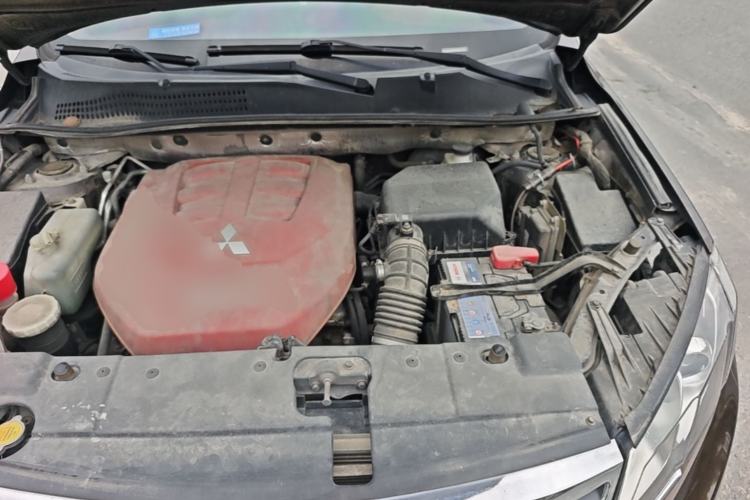 Used Land X5 2016 Plus 2.0T Automatic Innovation Edition Engine Bay