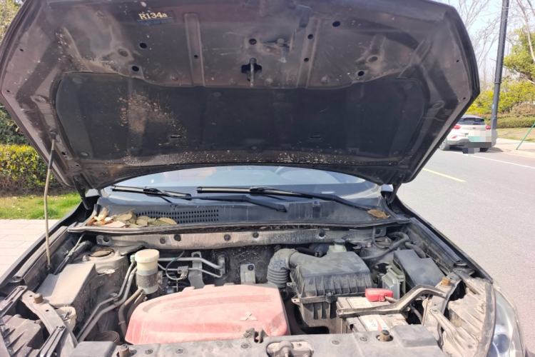Used Land X5 2016 Plus 1.5T Manual Enjoyment Edition Engine Bay
