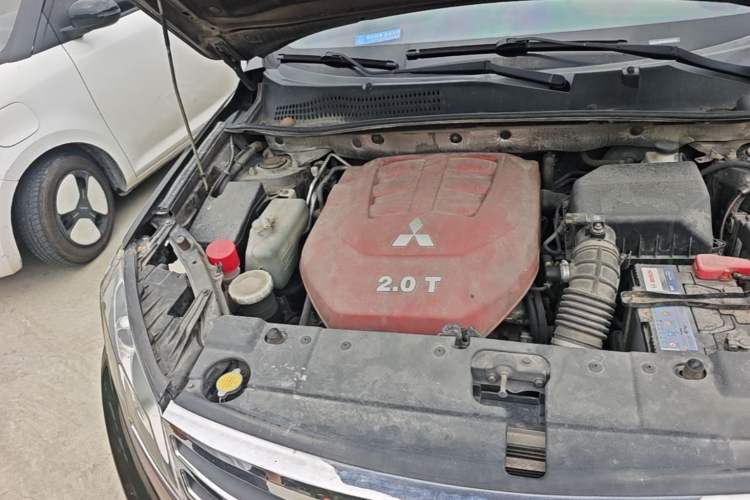 Used Land X5 2016 Plus 2.0T Automatic Innovation Edition Engine Bay Right