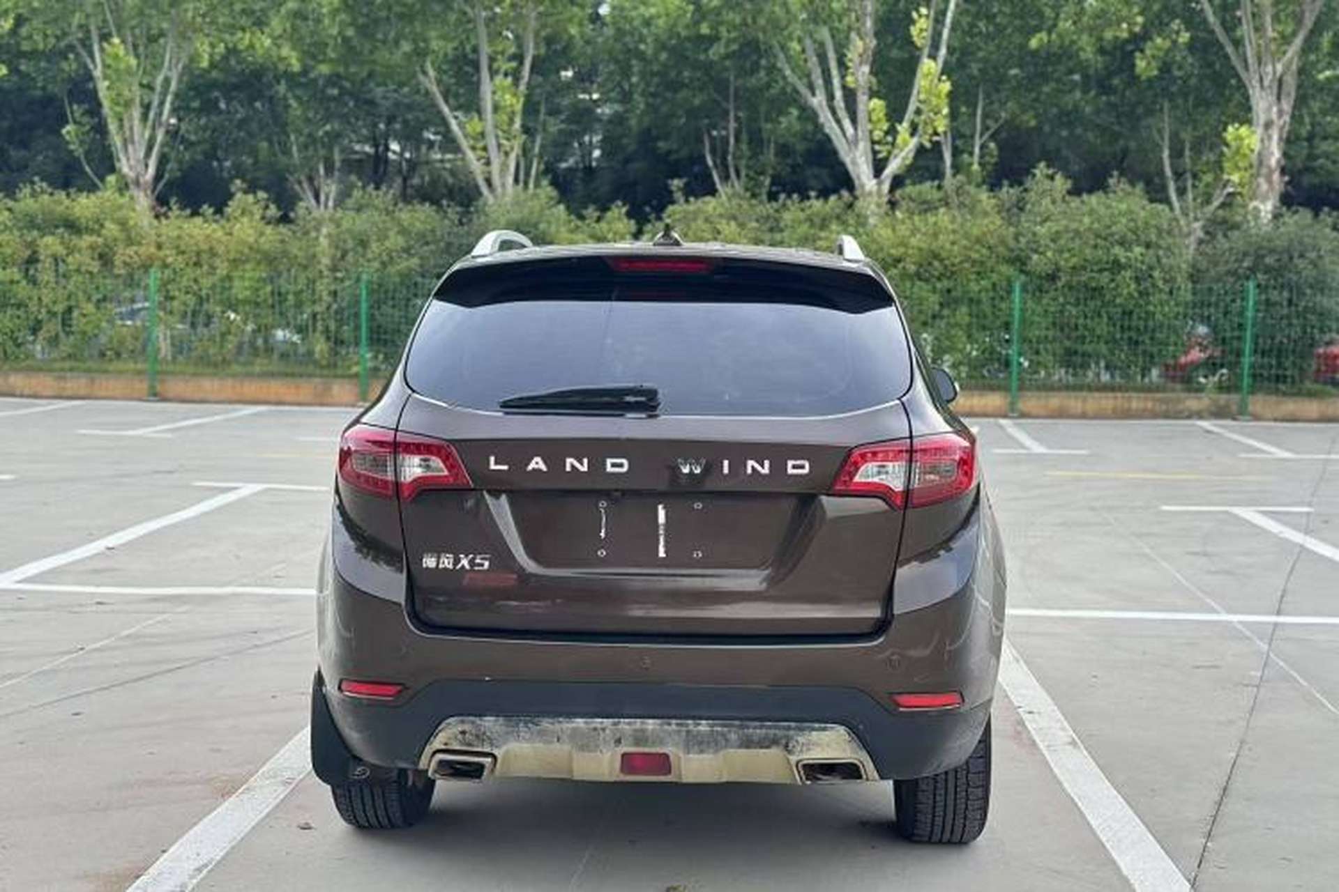 Used Land X5 2016 Plus 1.5T CVT Enjoyment Edition Exterior 4