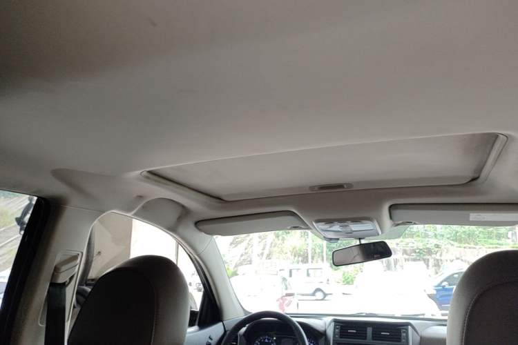 Used Land X5 2016 Plus 1.5T CVT Leading Edition Headliner