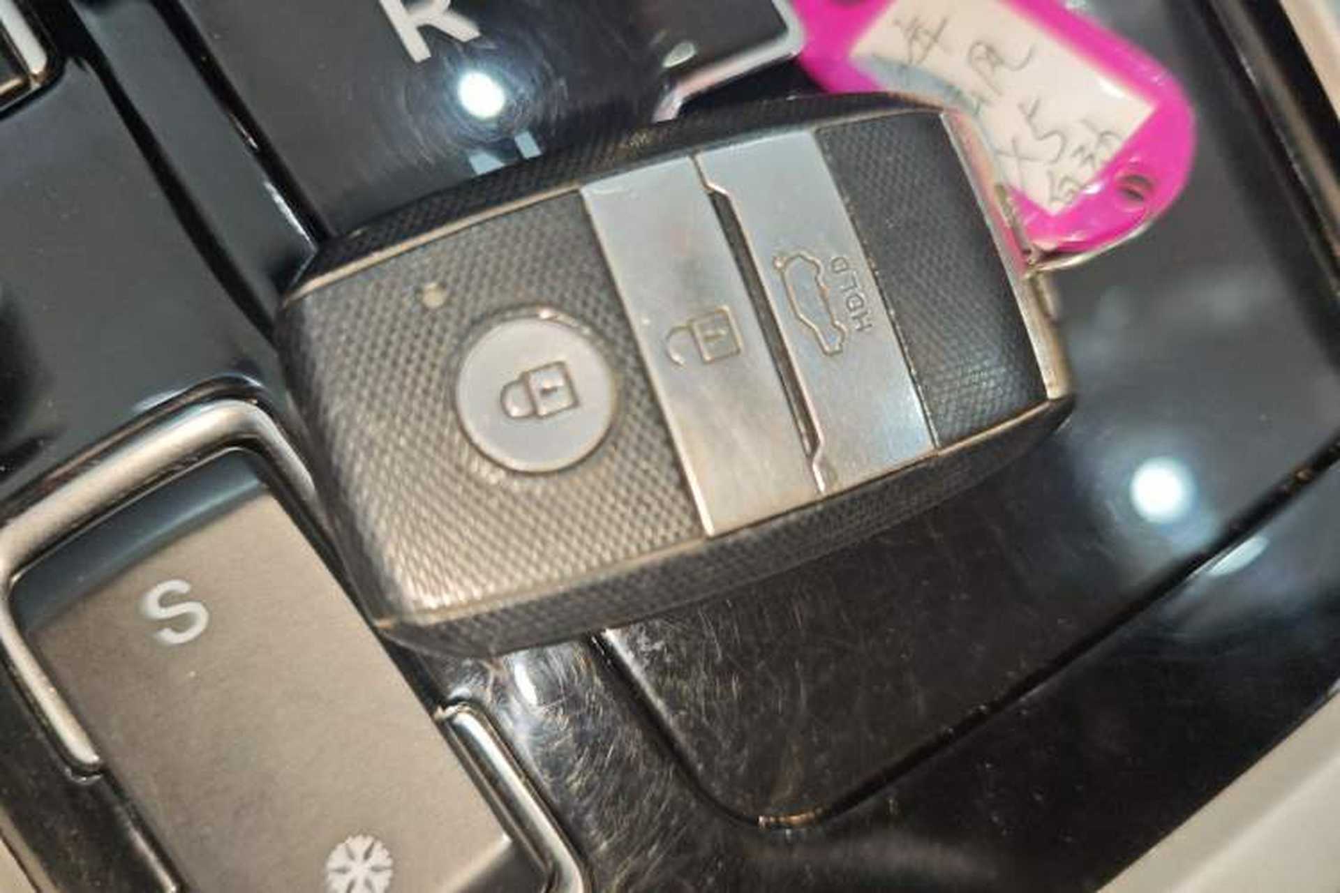 Used Land X5 2016 Plus 1.5T CVT Leading Edition Interior 1