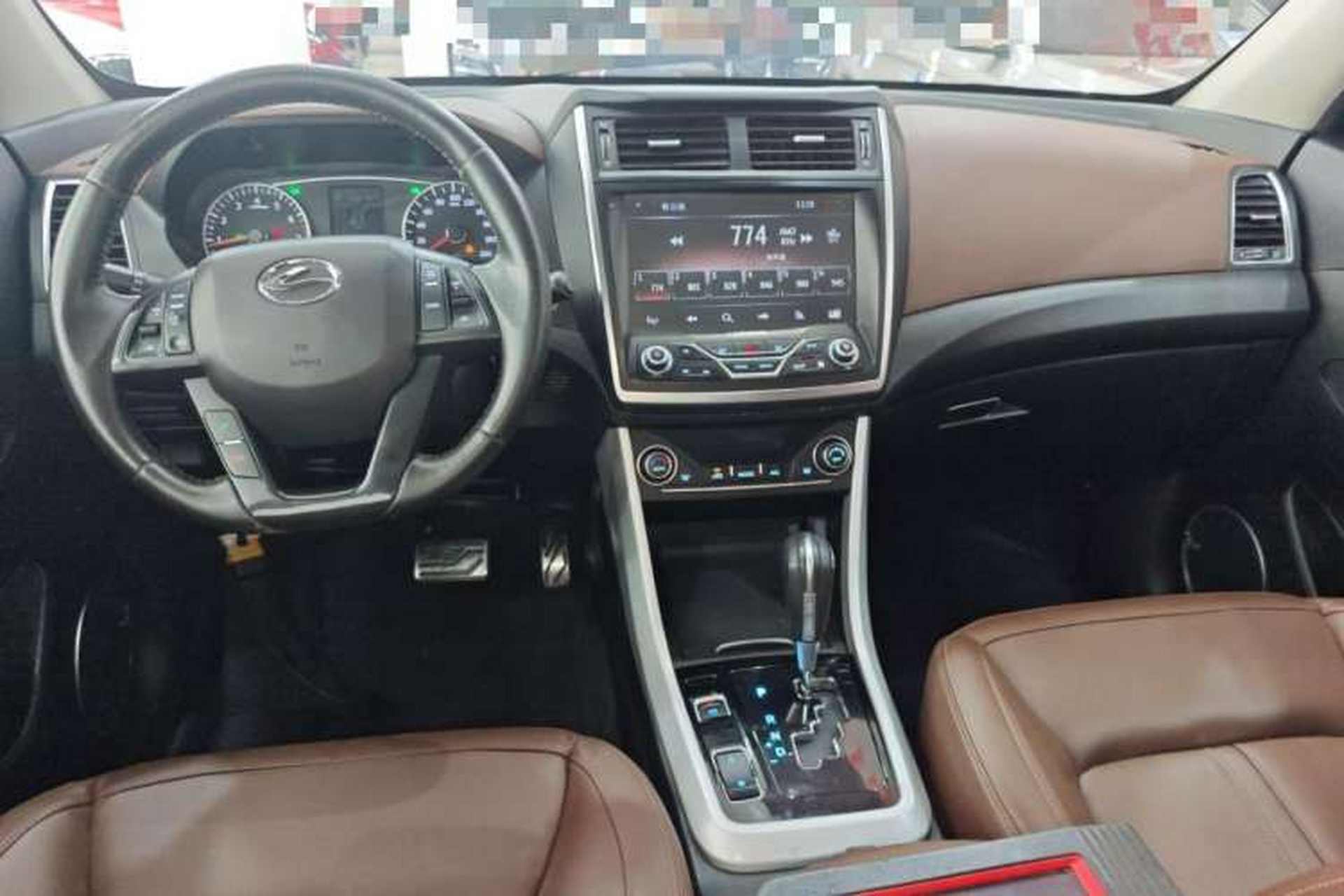Used Land X5 2016 Plus 1.5T CVT Leading Edition Interior 2