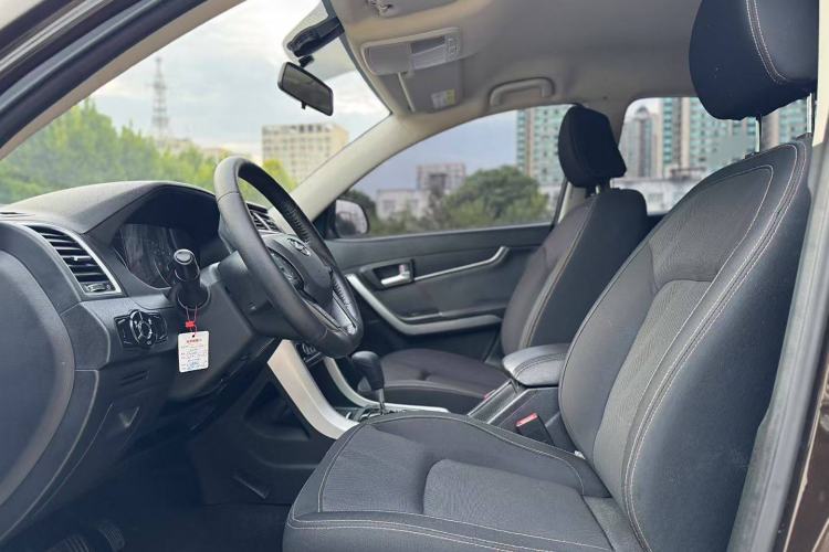Used Land X5 2016 Plus 1.5T CVT Enjoyment Edition Interior 3
