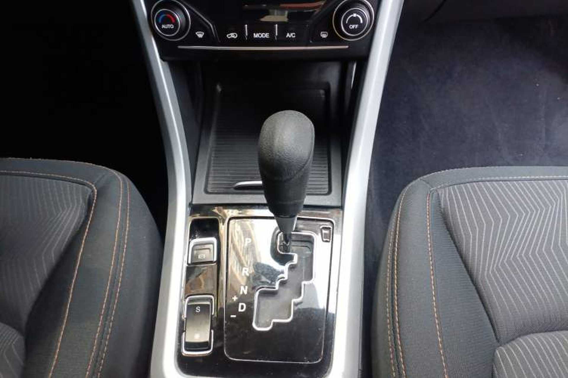 Used Land X5 2016 Plus 1.5T CVT Enjoyment Edition Interior 7