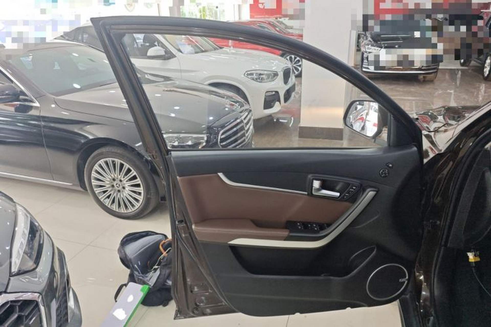 Used Land X5 2016 Plus 1.5T CVT Leading Edition Interior 7