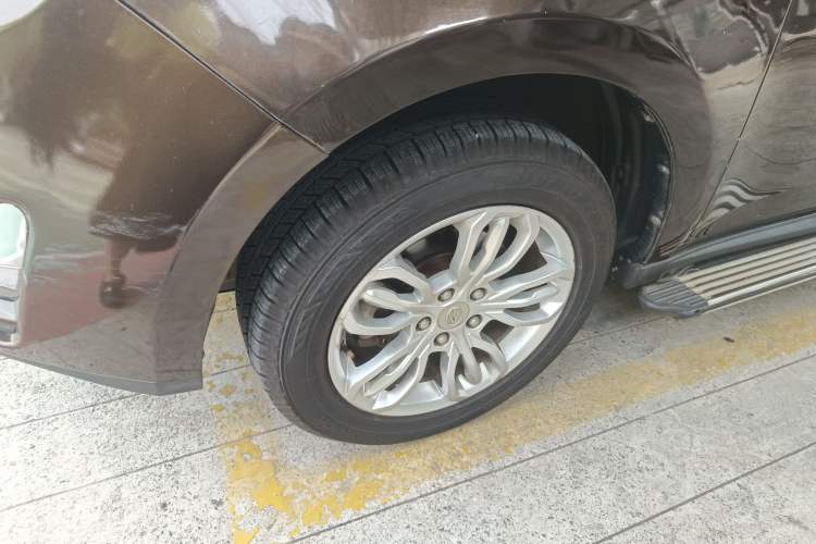 Used Land X5 2016 Plus 1.5T CVT Leading Edition Left Front Wheel Hub
