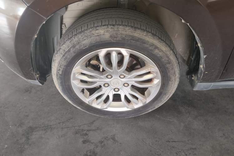 Used Land X5 2016 Plus 1.5T CVT Enjoyment Edition Left Front Wheel Hub