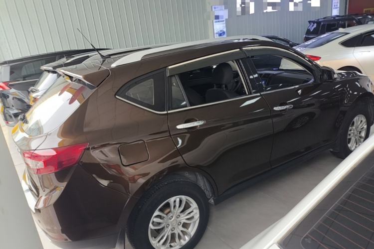 Used Land X5 2016 Plus 1.5T Manual Adventure Edition Rear Right 45 Deg