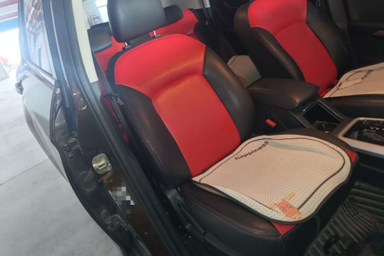 Used Land X5 2016 Plus 1.5T CVT Enjoyment Edition Right Front Seat