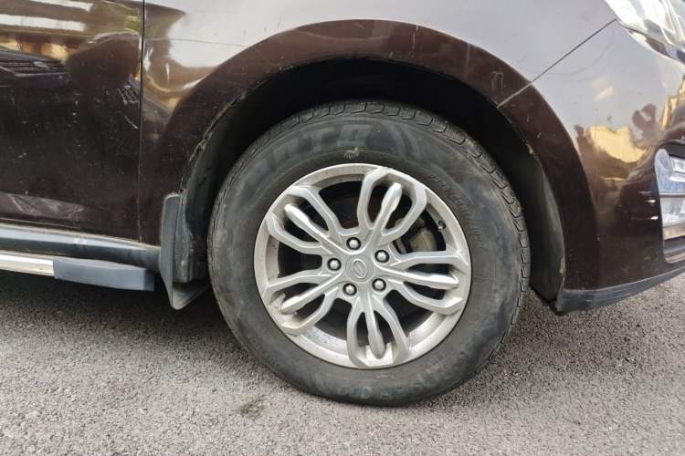 Used Land X5 2016 Plus 1.5T Manual Innovation Edition Right Front Wheel Hub