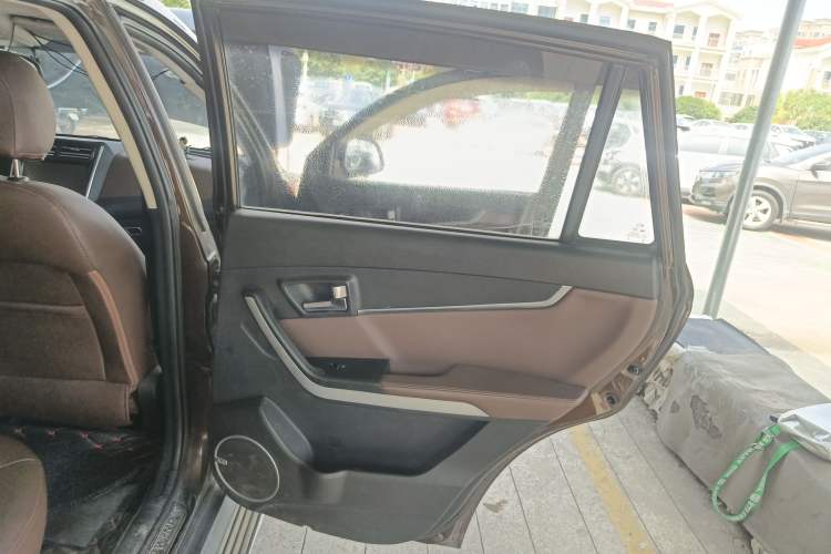 Used Land X5 2016 Plus 1.5T CVT Leading Edition Right Rear Door Interior