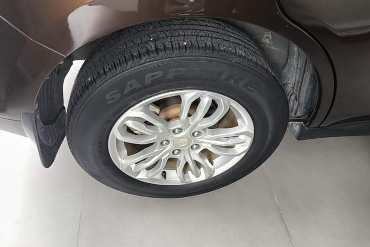 Used Land X5 2016 Plus 1.5T Manual Adventure Edition Right Rear Wheel Hub