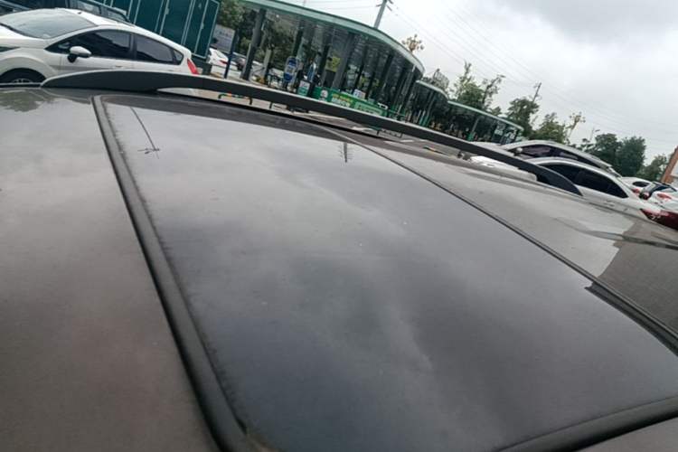 Used Land X5 2016 Plus 1.5T Manual Innovation Edition Roof