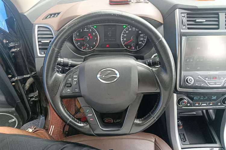 Used Land X5 2016 Plus 1.5T Manual Innovation Edition Steering Wheel