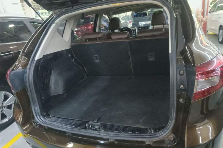 Used Land X5 2016 Plus 1.5T Manual Innovation Edition Trunk