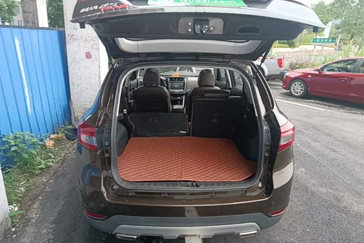 Used Land X5 2016 Plus 1.5T Manual Innovation Edition Trunk