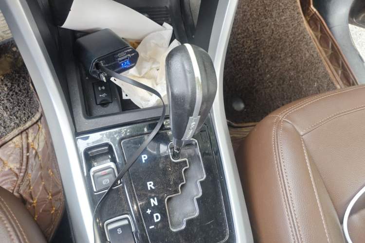 Used Land X5 2016 Plus 1.5T CVT Leading Edition Gear Lever