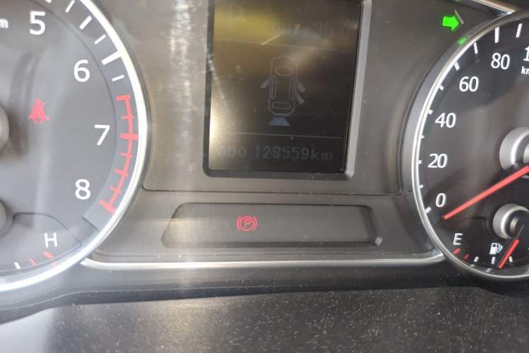 Used Land X5 2016 Plus 1.5T CVT Leading Edition Odometer Close Up