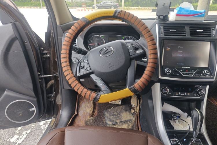 Used Land X5 2016 Plus 1.5T CVT Leading Edition Steering Wheel