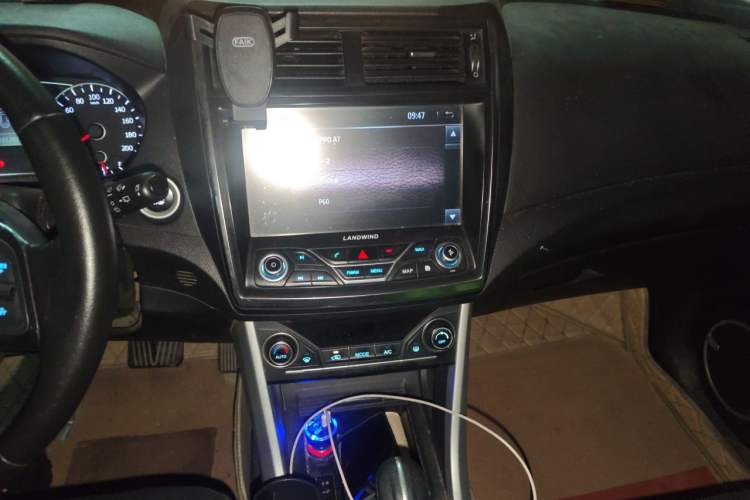 Used Land X5 2016 Plus 2.0T Automatic Enjoyment Edition Audio And AC Panel