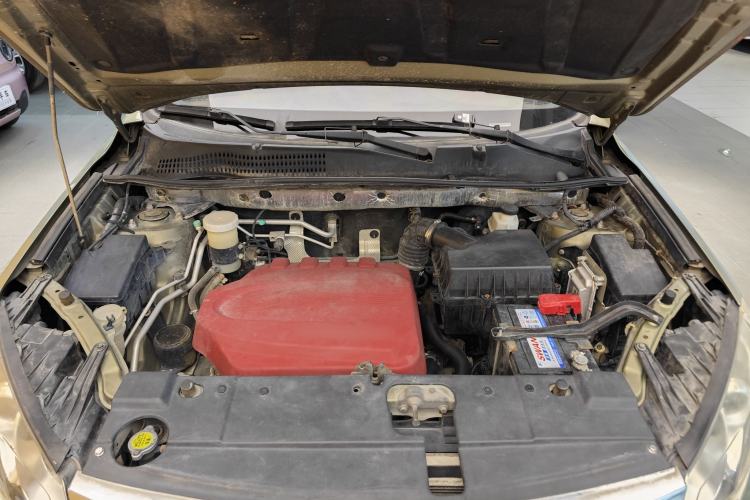 Used Land X5 2016 Plus 1.5T Manual Innovation Edition Engine Bay