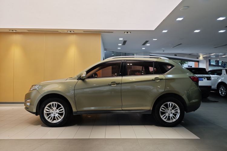 Used Land X5 2016 Plus 1.5T Manual Innovation Edition Exterior 6