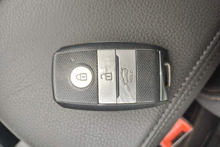 Used Land X5 2016 Plus 1.5T CVT Enjoyment Edition Interior 1