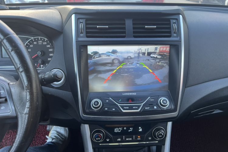 Used Land X5 2016 Plus 1.5T CVT Enjoyment Edition Interior 3