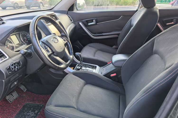 Used Land X5 2016 Plus 1.5T CVT Enjoyment Edition Interior 5