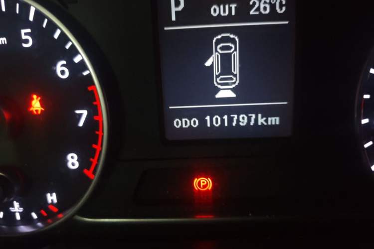Used Land X5 2016 Plus 2.0T Automatic Enjoyment Edition Odometer Close Up