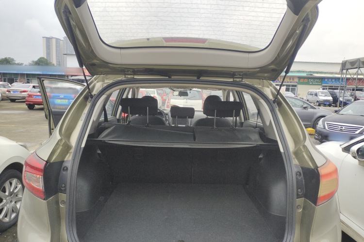Used Land X5 2016 Plus 1.5T CVT Enjoyment Edition Trunk