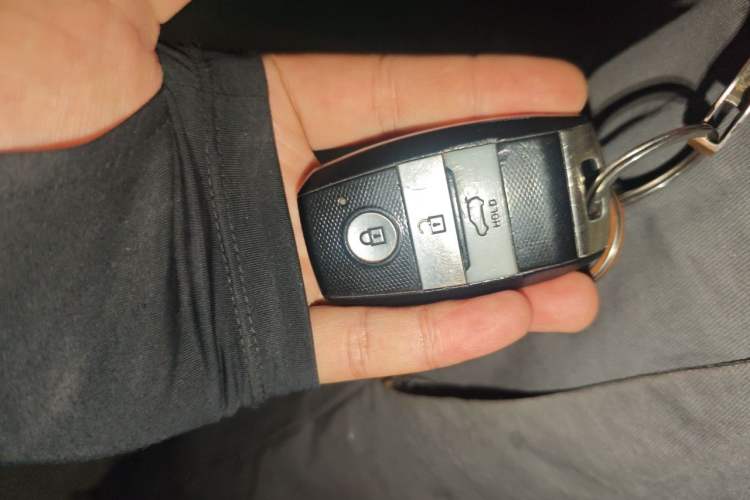 Used Land X5 2016 Plus 2.0T Automatic Enjoyment Edition Vehicle Key