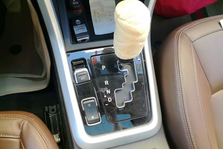 Used Land X5 2016 Plus 1.5T CVT Leading Edition Gear Lever