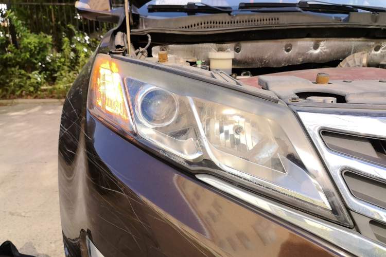 Used Land X5 2016 Plus 1.5T CVT Leading Edition Right Front Headlight