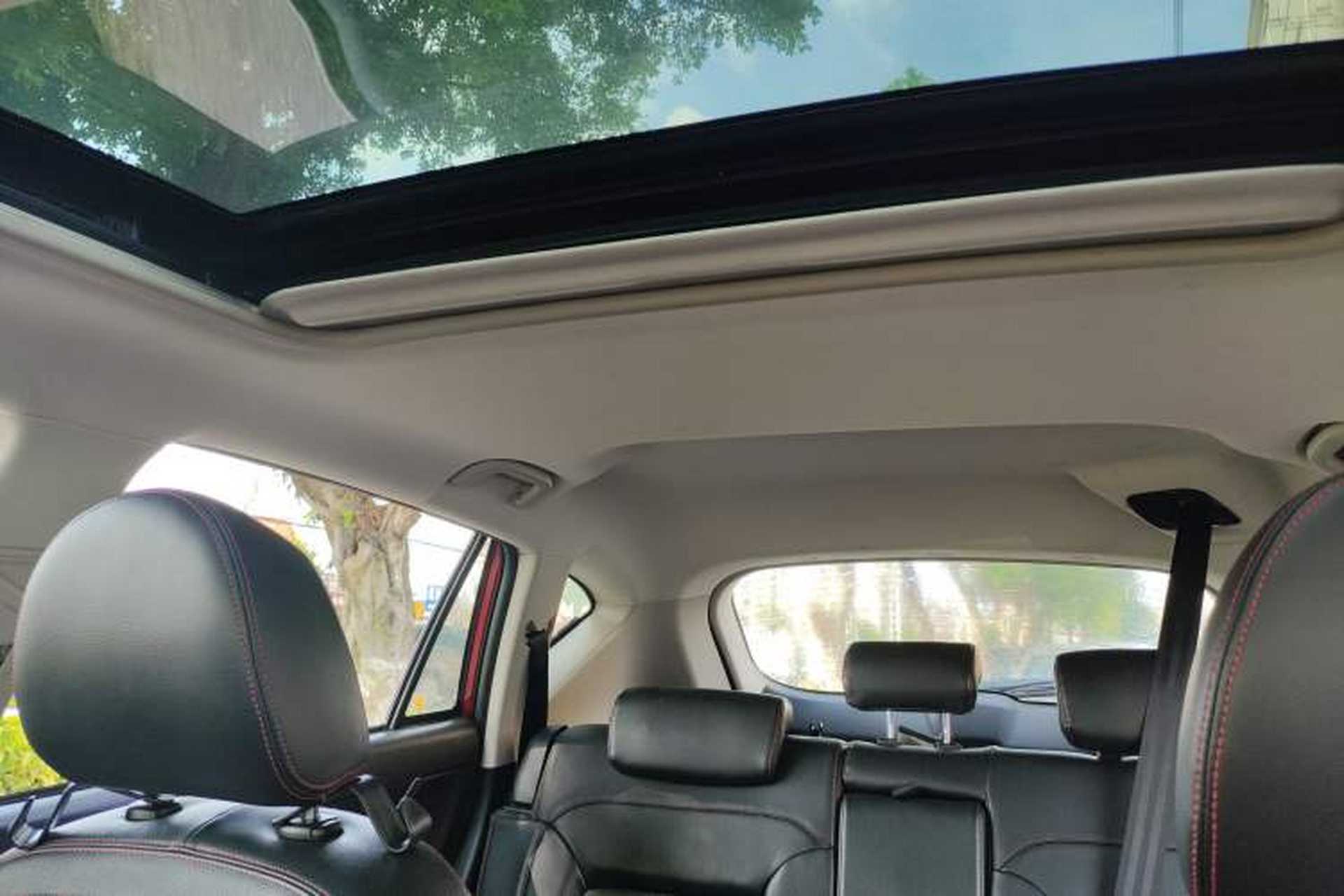 Used Land X5 2016 Plus 1.5T CVT Leading Edition Headliner