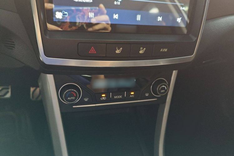 Used Land X5 2016 Plus 2.0T Automatic Innovation Edition Audio And AC Panel