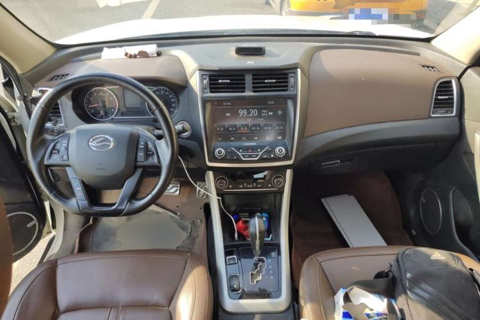 Used Land X5 2016 Plus 2.0T Automatic Innovation Edition Center Console