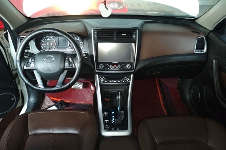 Used Land X5 2016 Plus 1.5T CVT Leading Edition Center Console